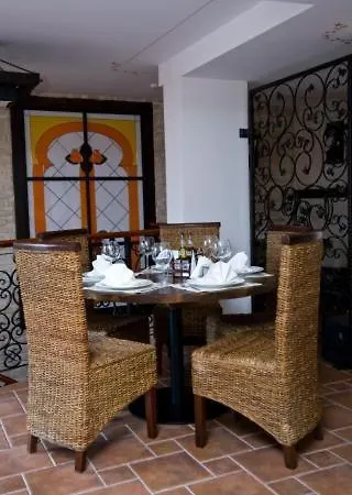 семеен опера Hotel Burgas City