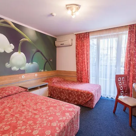 семеен опера Hotel