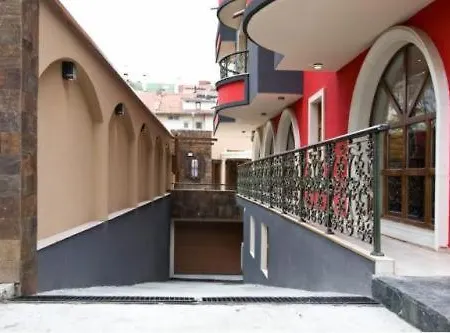 семеен опера Hotel