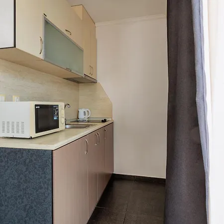 семеен опера Burgaz