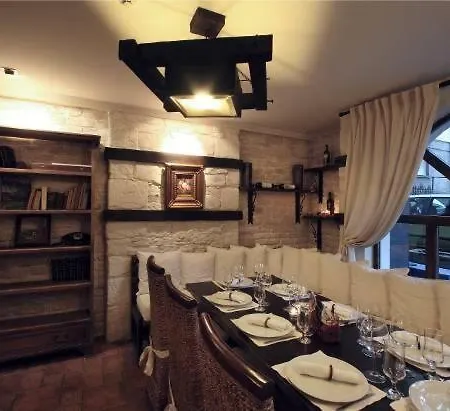 Hotel семеен опера Burgas City