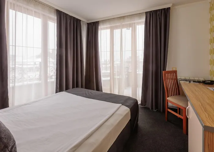 семеен опера Otel 3*