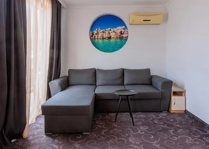 Otel семеен опера 3*