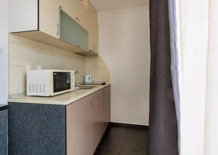 семеен опера Burgaz