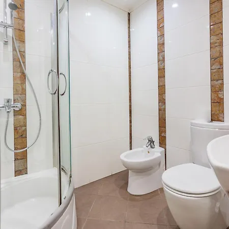 Hotell семеен опера