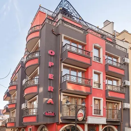 Hotell семеен опера