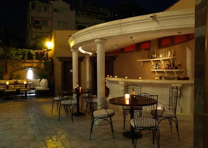 семеен опера Hotell 3*