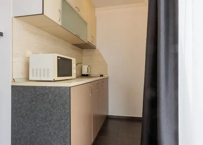 Hotell семеен опера 3*