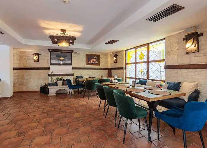 семеен опера Hotell