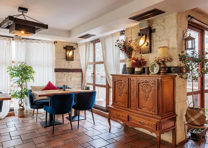 Hotell семеен опера